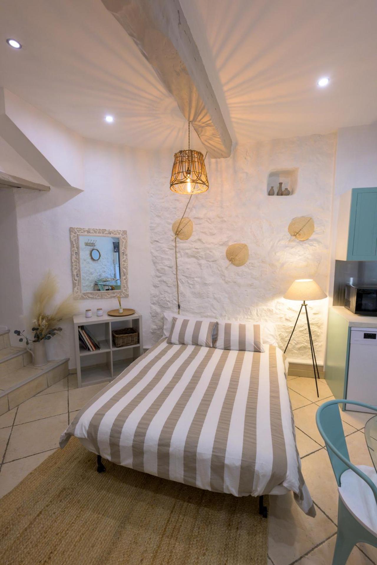 Cosy Flat In The Heart Of Valbonne Village Exterior photo